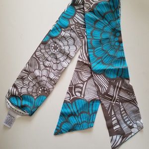 TRINA TURK FLORAL PRINT 100% SILK SCARF NEW